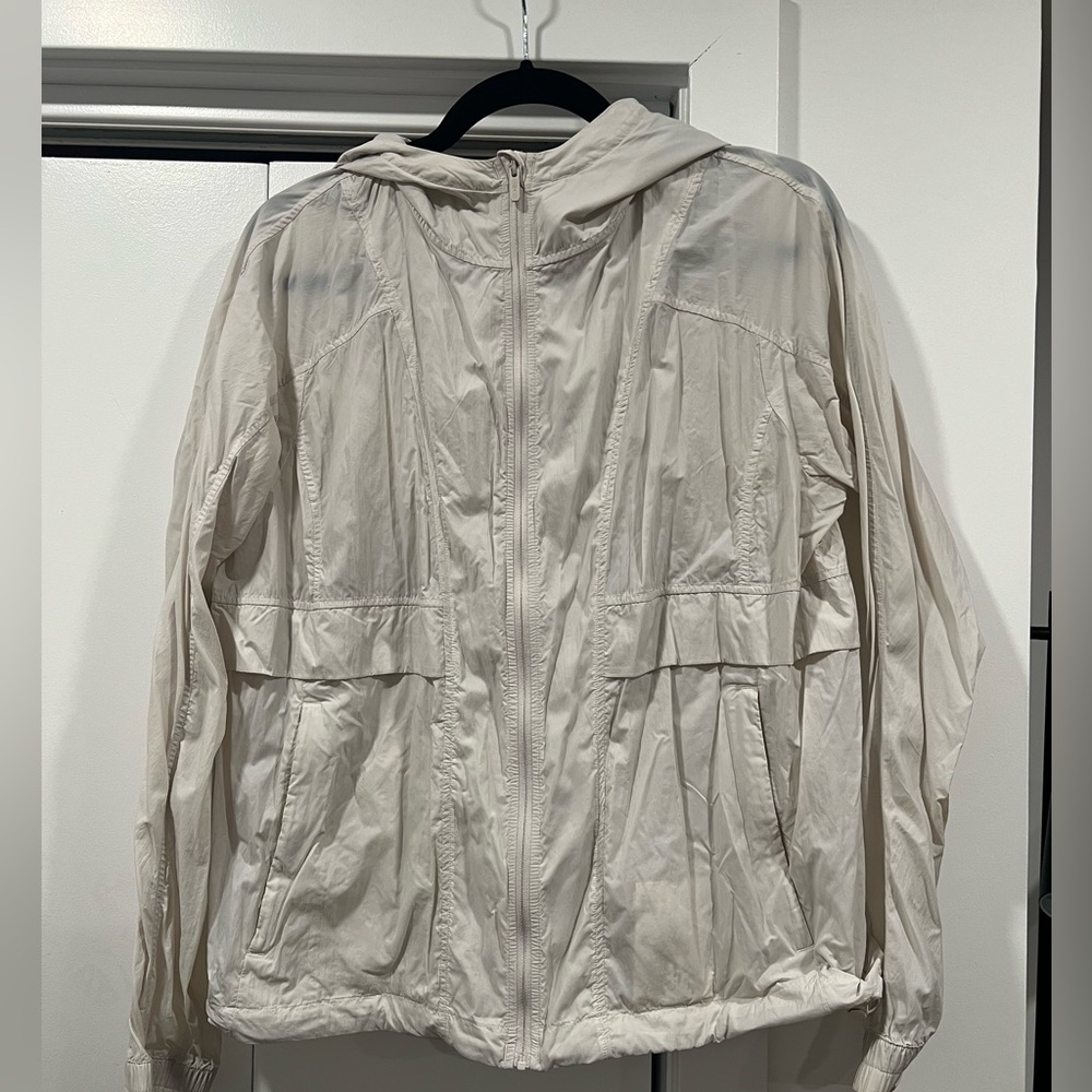 Lululemon windbreaker